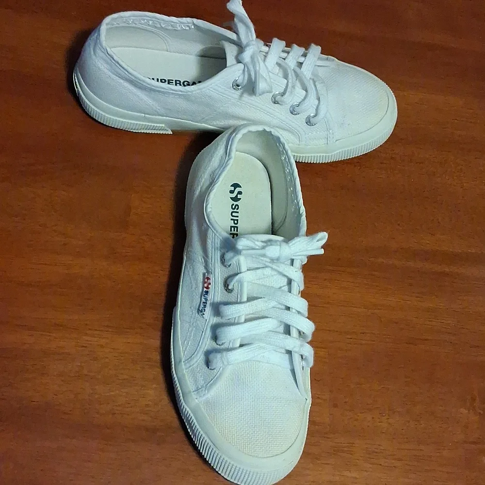 Superga Classic White Canvas Lace Up Sneakers Womens Sz 37/US 6.5M - Picture 2 of 11